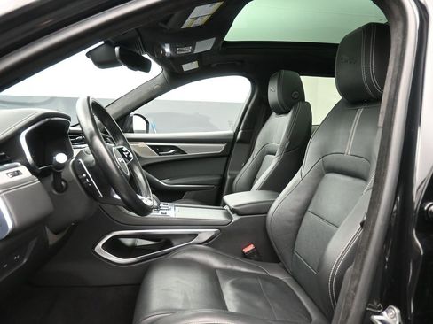 Used 2021 Jaguar F-PACE R-Dynamic S image 10