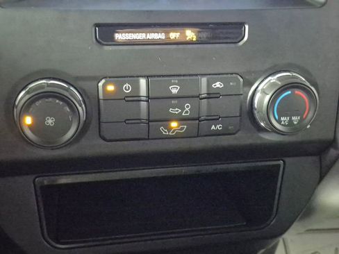 Used 2017 Ford F150 XLT image 18