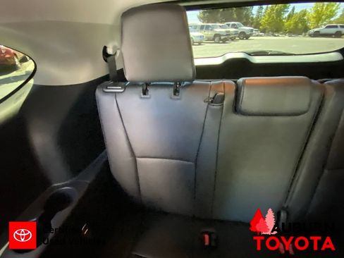 Certified 2024 Toyota Highlander XLE AWD/4WD image 22