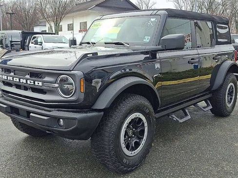 Certified 2024 Ford Bronco Big Bend w/ Sasquatch Package image 5