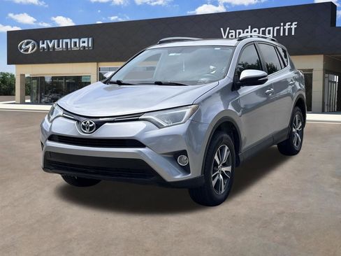 Used 2016 Toyota RAV4 XLE FWD image 4