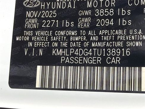 New 2026 Hyundai Elantra Limited image 33