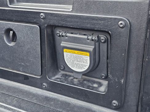 Used 2023 Toyota Tacoma TRD Off-Road w/ Black Out Package (TMS) image 14