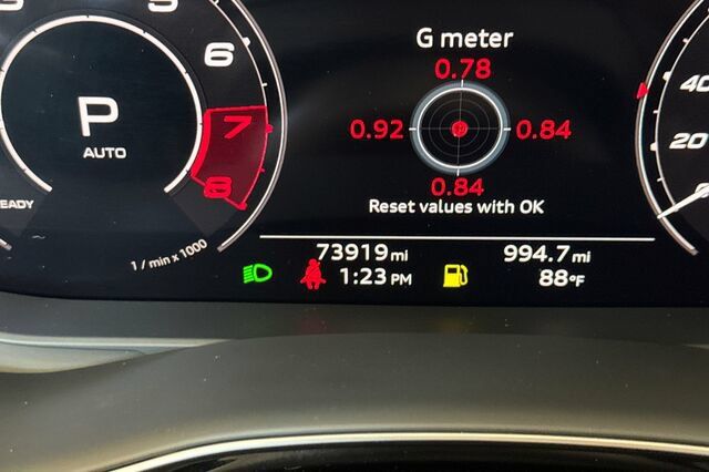 Used 2021 Audi RS Q8 w/ Carbon Optic Package AWD/4WD image 28