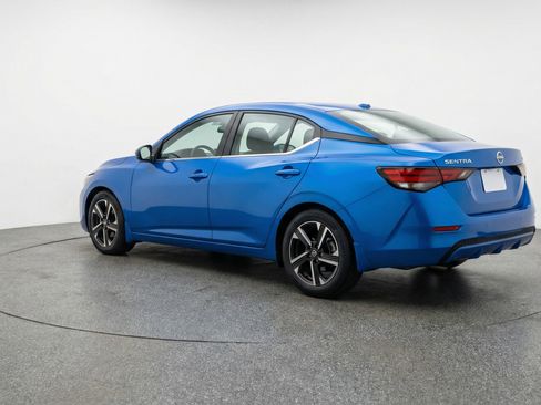 Used 2025 Nissan Sentra SV FWD image 6