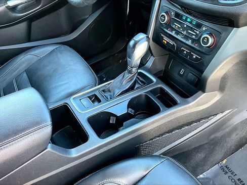 Used 2018 Ford Escape SEL AWD/4WD image 29