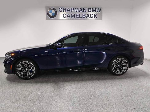 New 2026 BMW 530i xDrive w/ M Sport Package AWD/4WD image 3