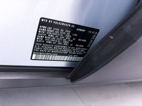 Used 2022 Volkswagen ID.4 Pro S RWD image 37