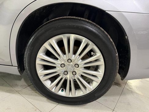 Used 2013 Chrysler 300 AWD w/ Driver Convenience Group image 15