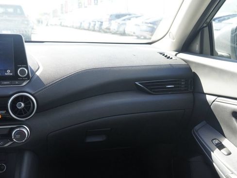 Used 2023 Nissan Sentra SV FWD image 21