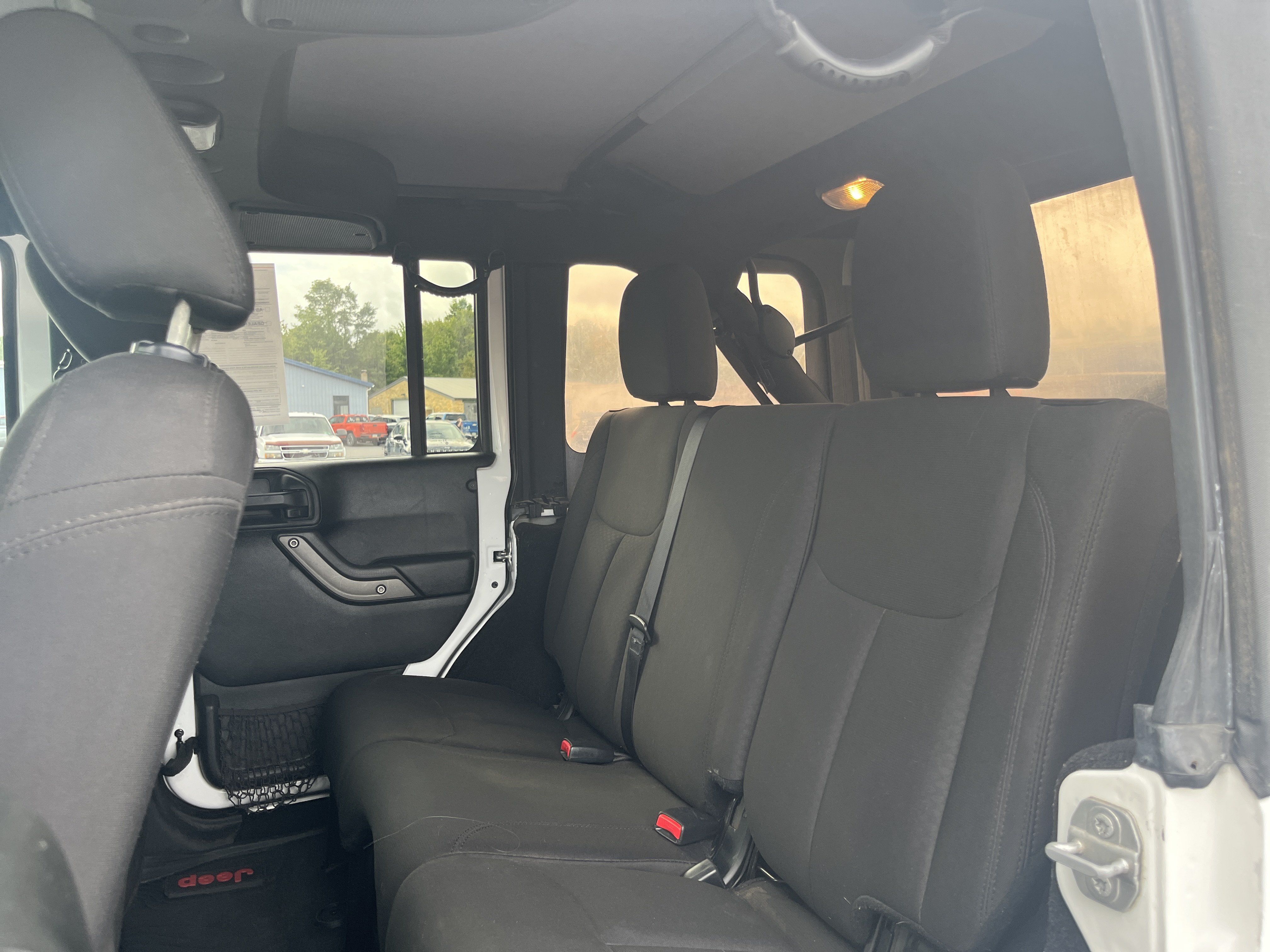 Used 2018 Jeep Wrangler Unlimited Sport S AWD/4WD image 25