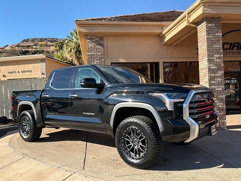 Used 2025 Toyota Tundra Limited image 1