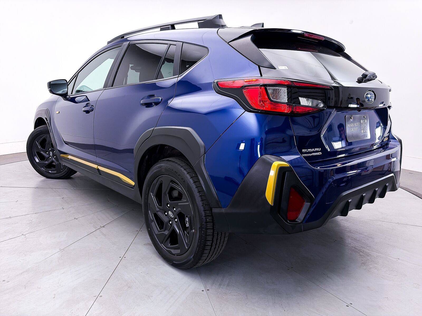 Used 2025 Subaru Crosstrek 2.5i Sport AWD/4WD image 2
