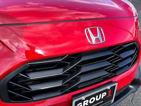 Used 2025 Honda HR-V Sport image 29