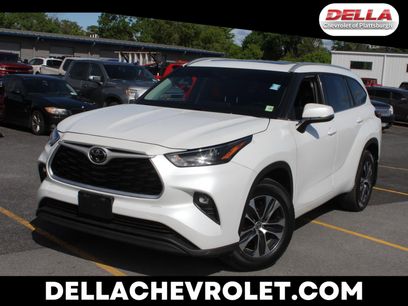 Used 2022 Toyota Highlander XLE