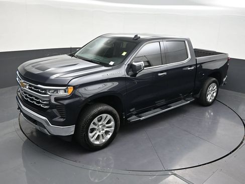 Used 2023 Chevrolet Silverado 1500 LTZ RWD image 13