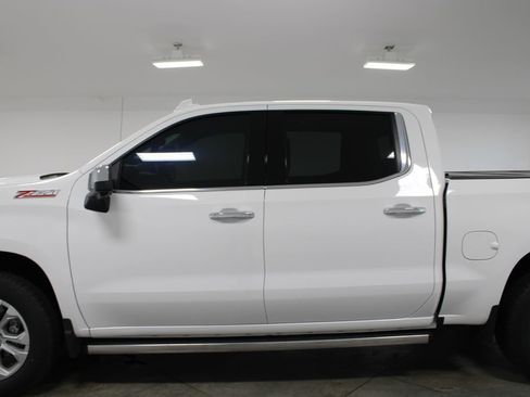 Used 2025 Chevrolet Silverado 1500 LTZ w/ LTZ Premium Package AWD/4WD image 6