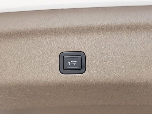 New 2026 GMC Yukon Denali w/ Denali Reserve Package AWD/4WD image 59