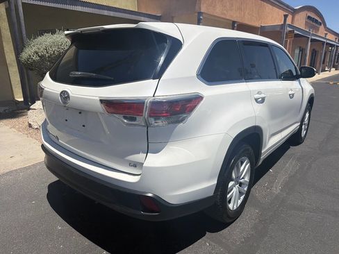 Used 2015 Toyota Highlander LE FWD image 7