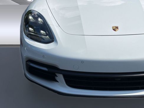 Used 2020 Porsche Panamera RWD image 11
