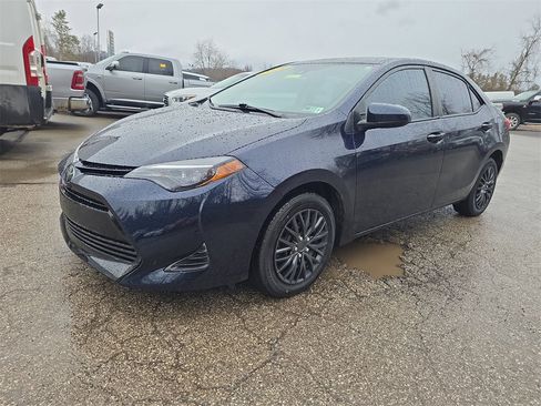 Used 2019 Toyota Corolla LE w/ Carpet Mat Package (TMS) image 9