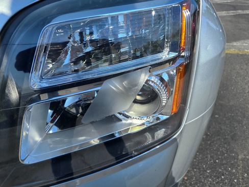 Used 2014 GMC Terrain Denali w/ LPO, Protection Package AWD/4WD image 9