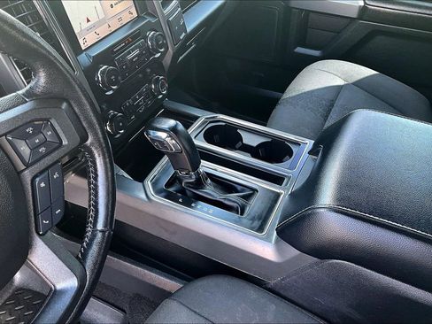 Used 2019 Ford F150 XLT w/ Equipment Group 302A Luxury AWD/4WD image 8