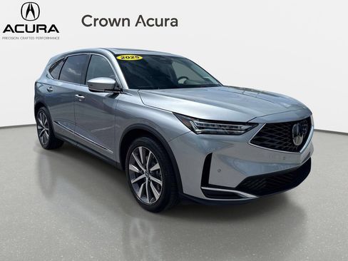 Used 2025 Acura MDX FWD w/ Technology Package image 6
