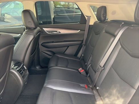 Used 2019 Cadillac XT5 Luxury AWD/4WD image 12