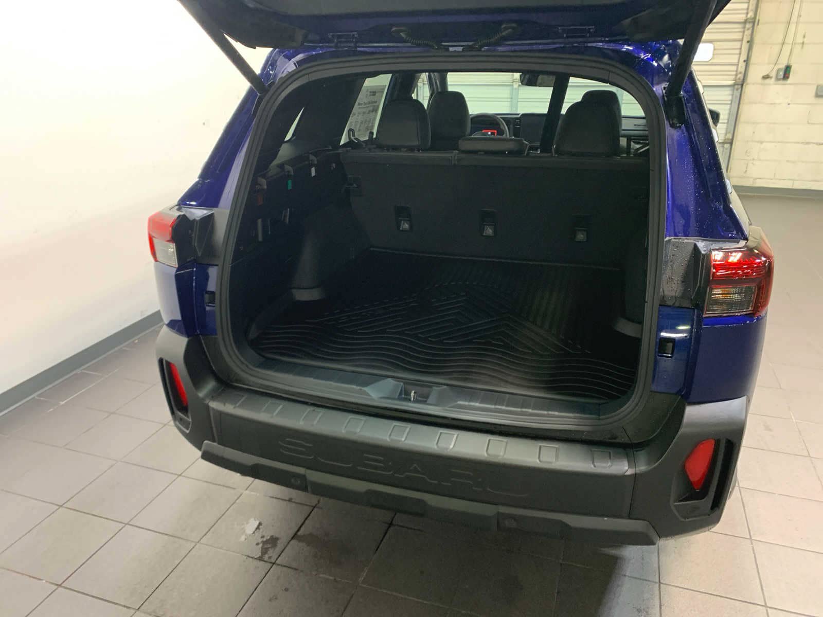 New 2026 Subaru Outback Limited AWD/4WD image 11