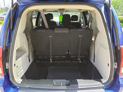 Used 2018 Dodge Grand Caravan SE w/ UConnect Hands-Free Group FWD image 5