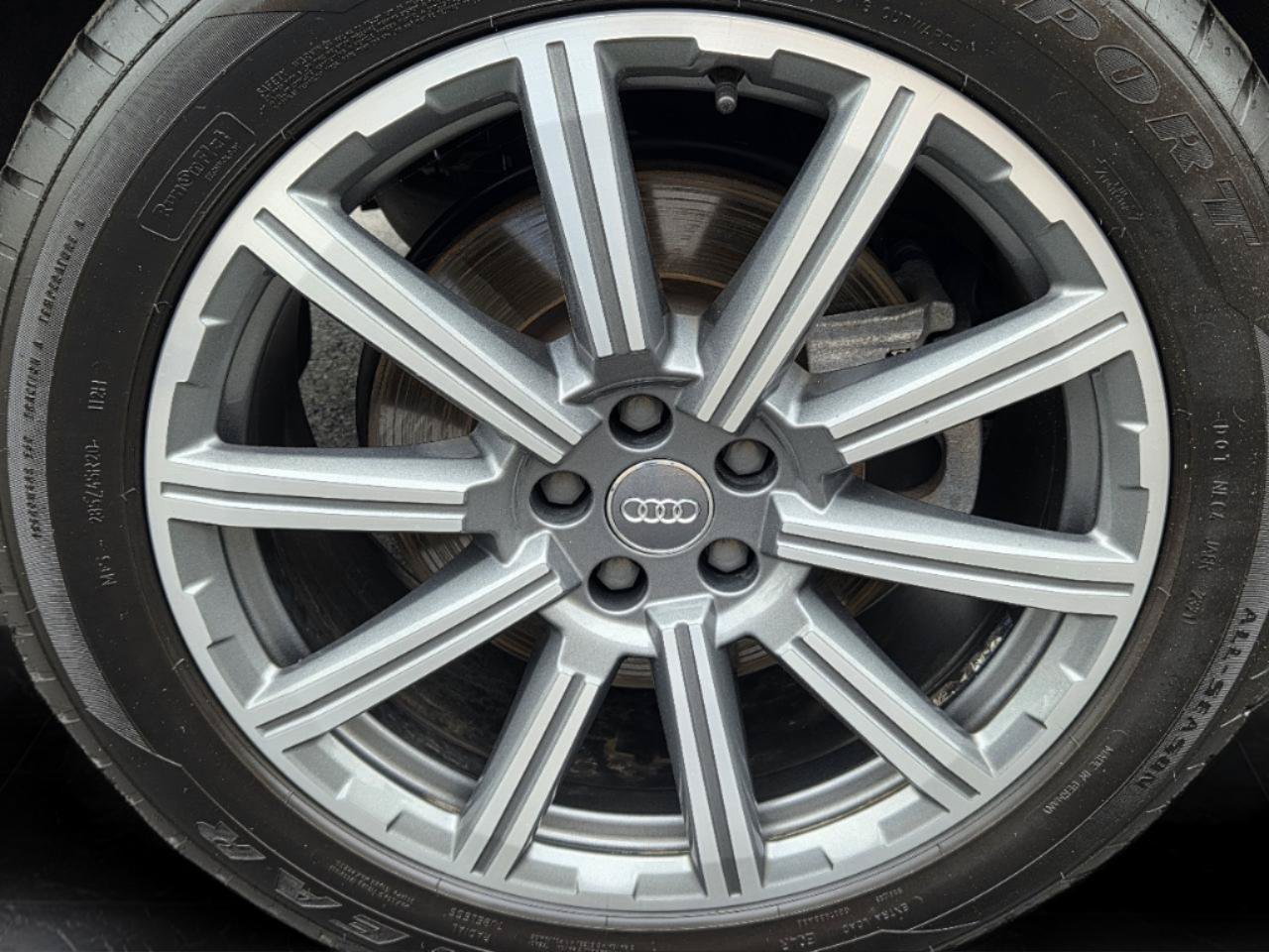 Used 2018 Audi Q7 2.0T Premium Plus w/ Premium Plus Package AWD/4WD image 38