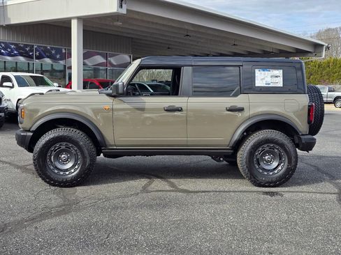 New 2025 Ford Bronco Badlands w/ Sasquatch Package image 30