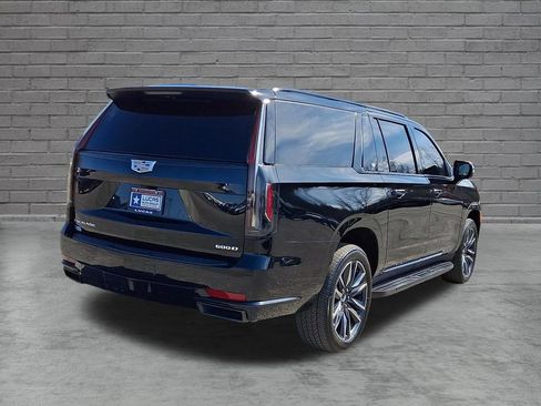 Used 2023 Cadillac Escalade ESV Sport AWD/4WD image 11