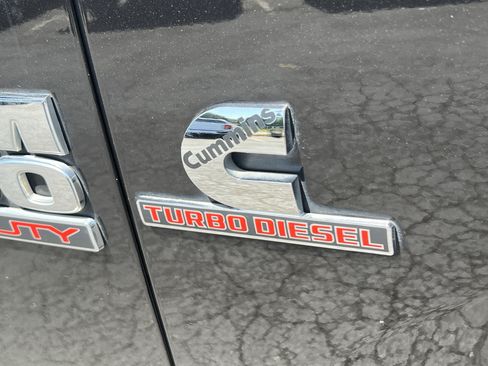 Used 2018 RAM 2500 Tradesman w/ Chrome Appearance Group AWD/4WD image 10