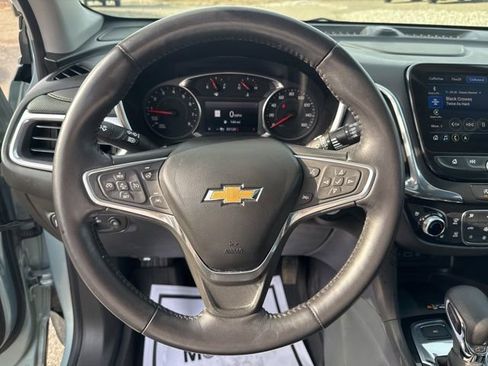 Used 2022 Chevrolet Equinox Premier AWD/4WD image 33