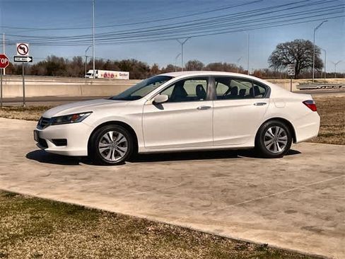 Used 2015 Honda Accord LX image 4