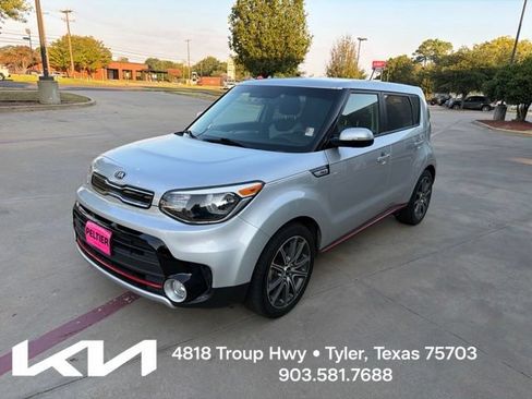 Used 2018 Kia Soul ! FWD image 3