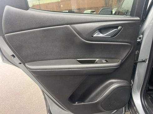 Used 2025 Chevrolet Blazer LT w/ Convenience Package image 16