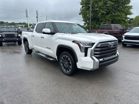 Used 2023 Toyota Tundra Limited AWD/4WD image 2