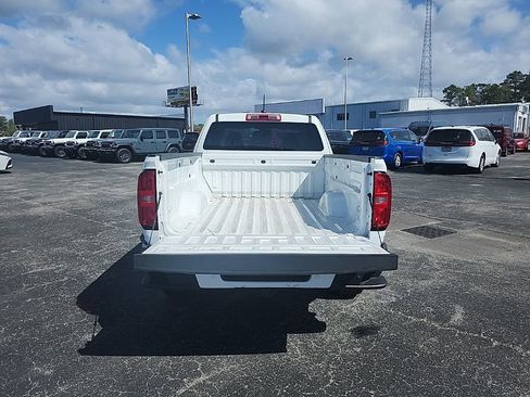 Used 2022 Chevrolet Colorado LT w/ Fleet Safety Package RWD image 21