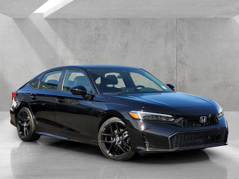 Used 2025 Honda Civic Sport image 1