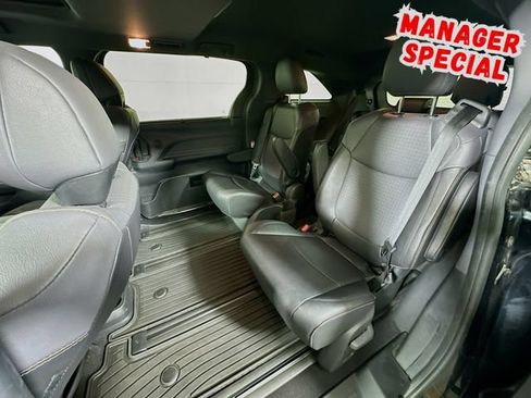Used 2023 Toyota Sienna XLE Woodland Edition AWD/4WD image 25