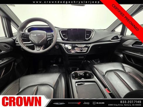 Certified 2024 Chrysler Pacifica Select image 11