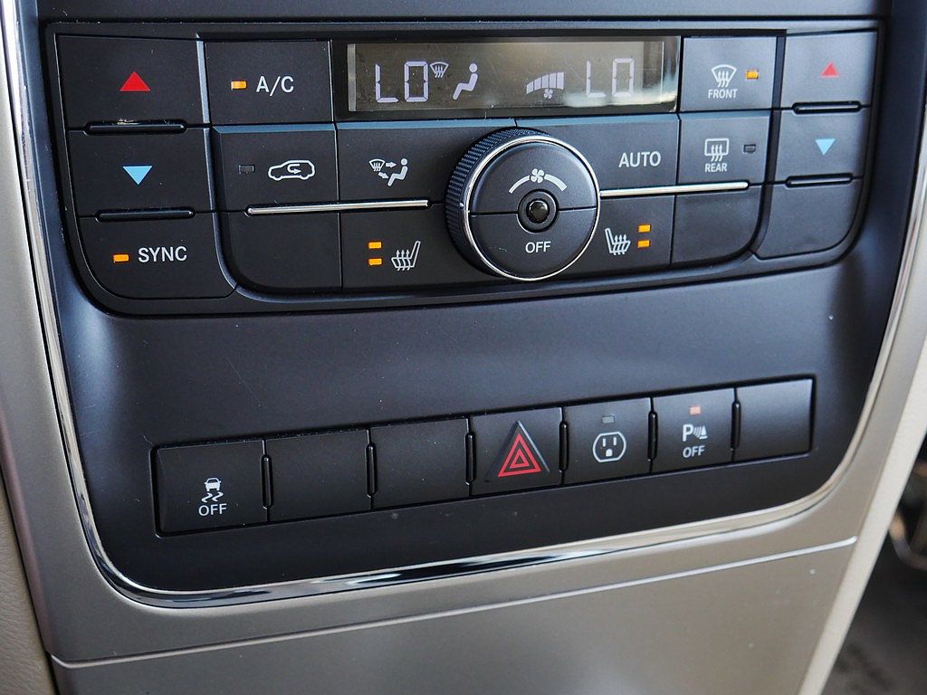 Used 2013 Jeep Grand Cherokee Limited AWD/4WD image 39