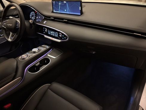 Used 2025 Genesis Electrified GV70 Advanced image 26