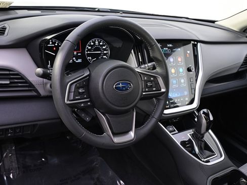 Used 2022 Subaru Outback Premium image 11