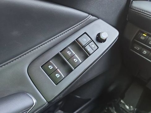 Used 2019 Toyota Avalon XLE FWD image 22