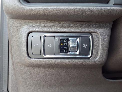 Certified 2022 Lincoln Corsair Reserve w/ Equipment Group 201A image 15