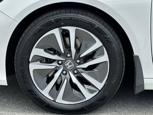 Used 2018 Honda Accord Touring image 24